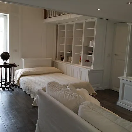 Torre Del Greco-napoli Apartment *