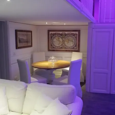 Torre Del Greco-napoli Apartment *